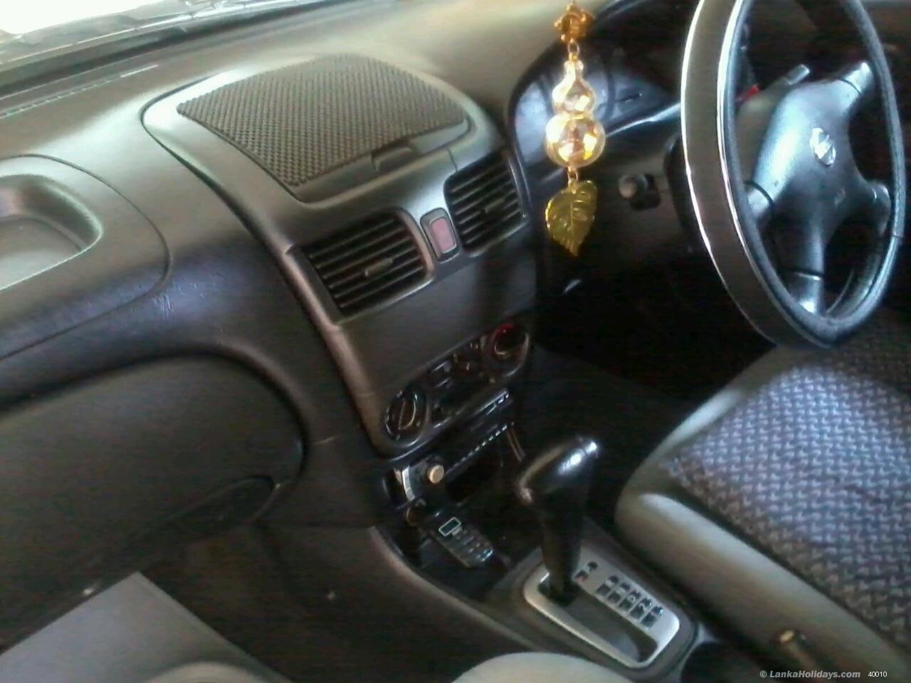 Sri Lanka holiday Car hire